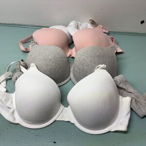 3 Women's Bras 38B Fruit of the Loom